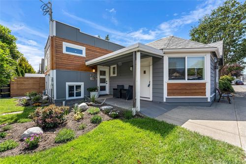 1779 Lillian Rd, Victoria, BC, V8S1L3 | Card Image