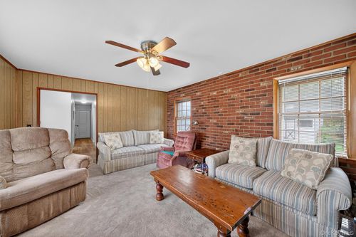 14 Pennsylvania Ave, Middletown, NY, 10940-7547 | Card Image