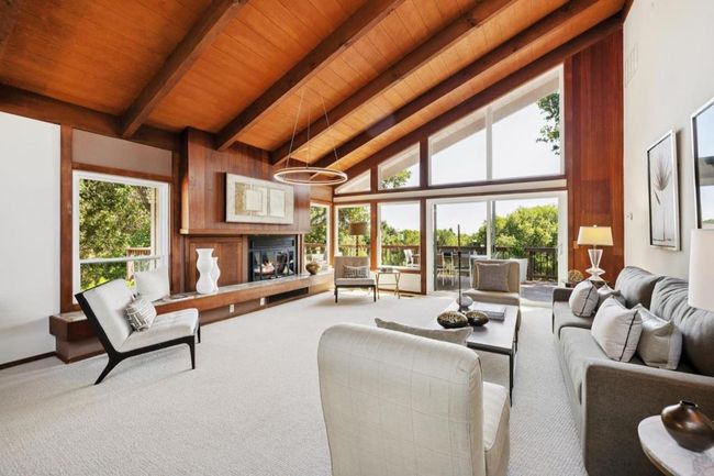 10605 Berkshire Dr, House other with 4 bedrooms, 4 bathrooms and 4 parking in Los Altos Hills CA | Image 12