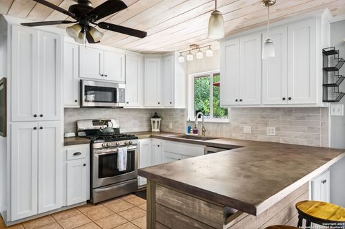 315 Tammy Dr, San Antonio, TX, 78216-3814 | Card Image