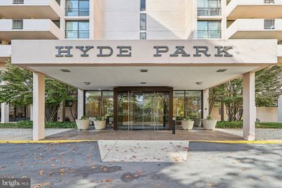 704 - 4141 N Henderson Road, Condo with 1 bedrooms, 1 bathrooms and null parking in ARLINGTON VA | Image 1