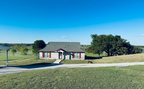 333 Lake Point Rd, Comanche, TX, 76442-7155 | Card Image