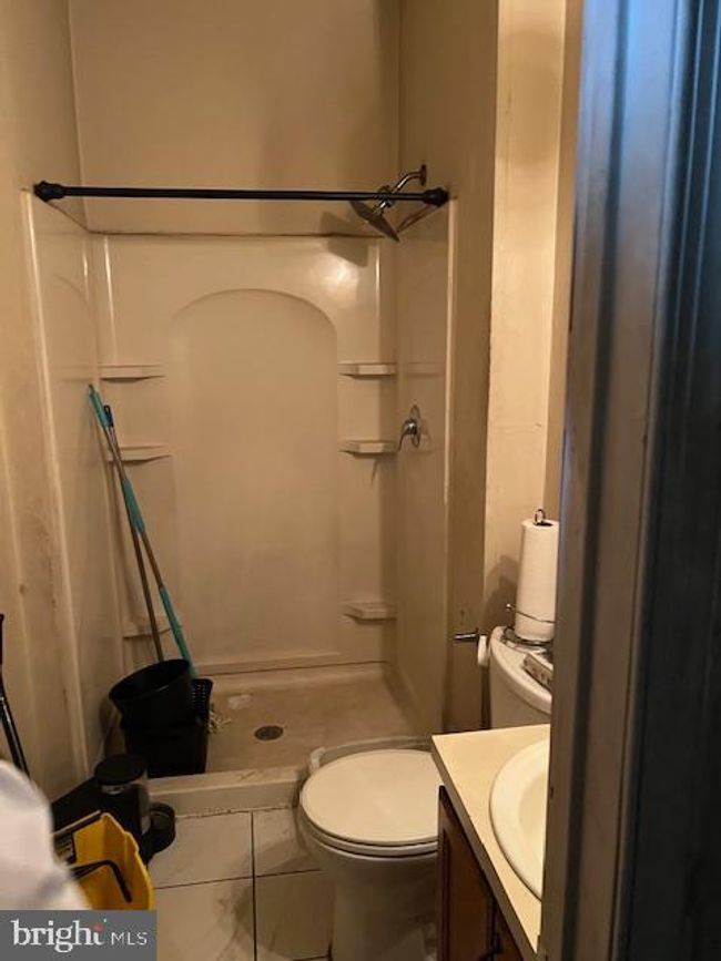 44 Reading Ave, Home with 3 bedrooms, 2 bathrooms and null parking in TRENTON NJ | Image 8