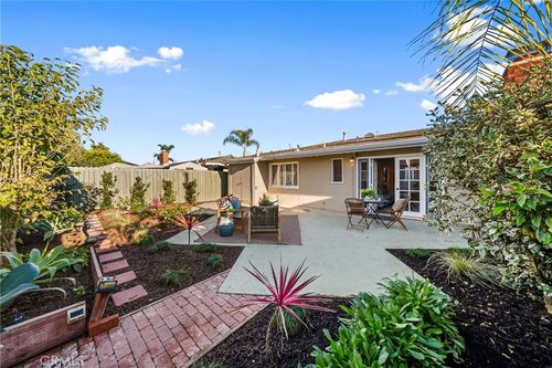 apt-11a-1741 Tustin Ave, Costa Mesa, CA, 92627-3288 | Card Image