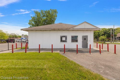 11600 Kelly Rd, Detroit, MI, 48224-1535 | Card Image