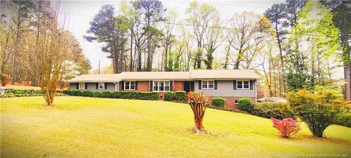 1104 Oldham Lake Rd, Sanford, NC, 27330-9013 | Card Image