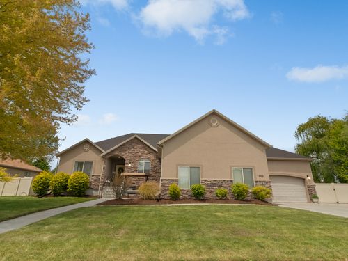 1580 Crestmont Way, Kaysville, UT, 84037-9410 | Card Image