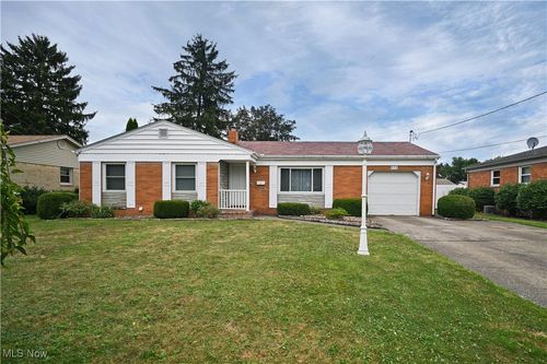 928 Edenridge Dr, Boardman, OH, 44512-3129 | Card Image