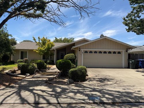 3705 Kona Oak Dr, Modesto, CA, 95355-1417 | Card Image