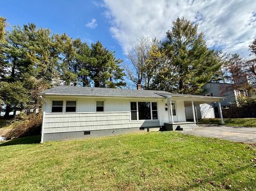 117 Circle Dr, Galax, VA, 24333-4210 | Card Image