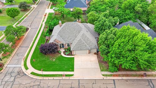 3601 Huntsman Rd, Edmond, OK, 73003-3529 | Card Image