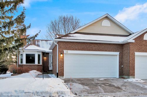 15 Pine Needles Crt, Stittsville, ON, K2S1G5 | Card Image