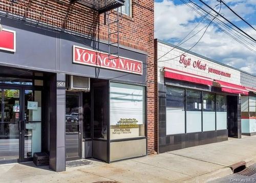store-2-820 White Plains Post Road, Eastchester, NY, 10583 | Card Image