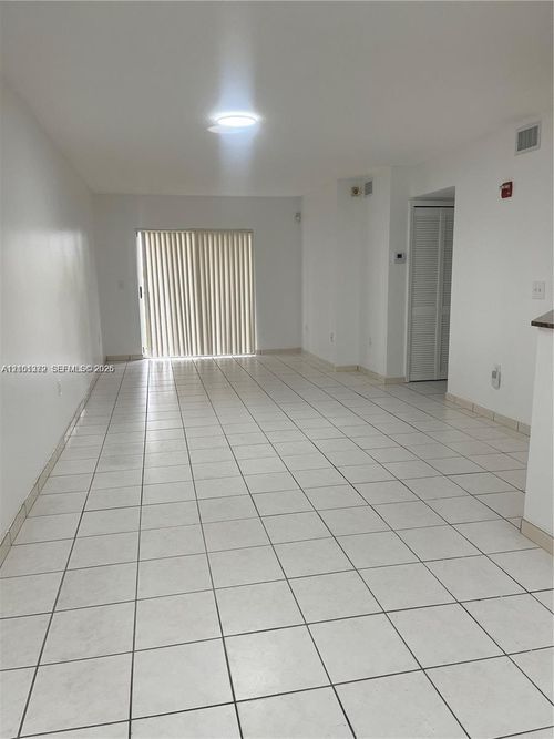 107-4681 Nw 9th St, Miami, FL, 33126 | Card Image