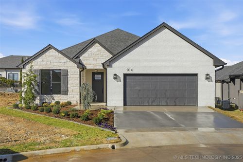 914 W 85th St, Tulsa, OK, 74132-4135 | Card Image