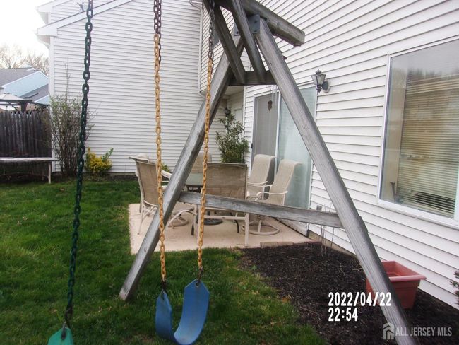29 Jeffrey Cir, House other with 4 bedrooms, 3 bathrooms and null parking in Dayton NJ | Image 26