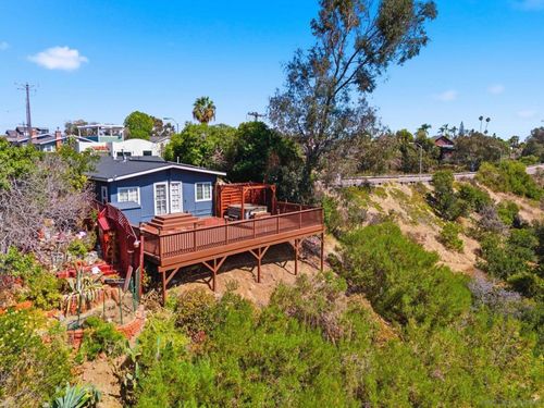 2748 30th St, San Diego, CA, 92104-4916 | Card Image