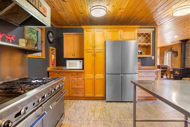 1099 Bunny Trail, House other with 6 bedrooms, 2 bathrooms and 10 parking in Dunchurch ON | Image 33