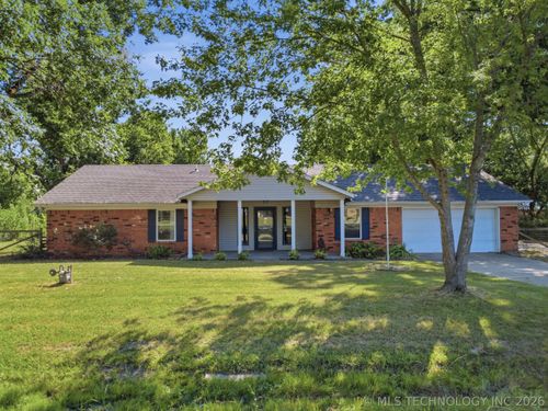 7324 Dennis Blvd, Broken Arrow, OK, 74014-2611 | Card Image