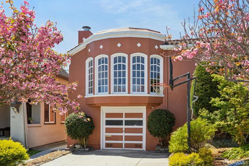 301 Montecito Ave, San Francisco, CA, 94112-1318 | Card Image