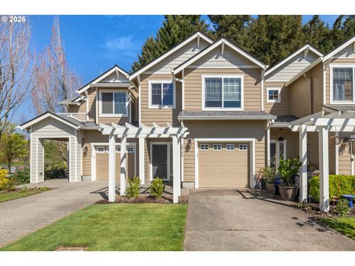 20123 Hoodview Ave, West Linn, OR, 97068-7209 | Card Image