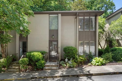 46 Ivy Rdg Ne, Atlanta, GA, 30342-4217 | Card Image
