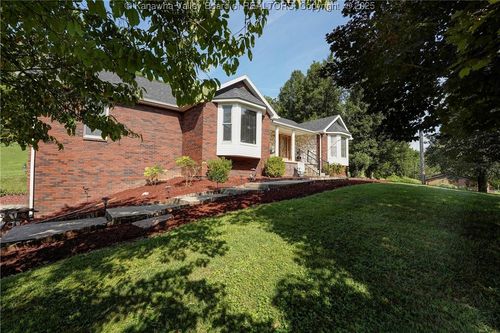 74 Lakeview Dr, Winfield, WV, 25213-9668 | Card Image