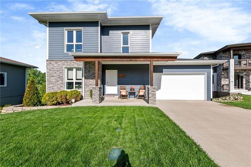 3728 Thompson Cir, Kansas City, KS, 66103-3172 | Card Image