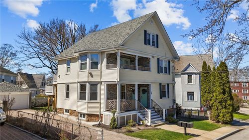 20 Summer St, Newport, RI, 02840-1727 | Card Image
