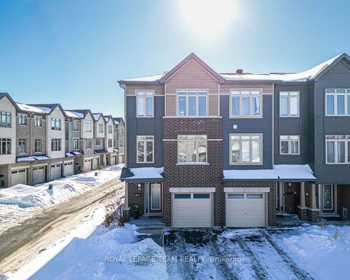 94 Nutting Cres, Manotick, ON, K4M0C3 | Card Image