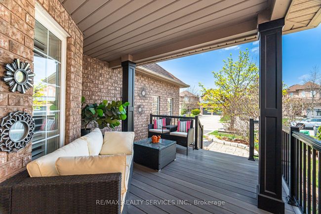 37 Baybrook Rd, House other with 6 bedrooms, 4 bathrooms and 4 parking in Brampton ON | Image 5