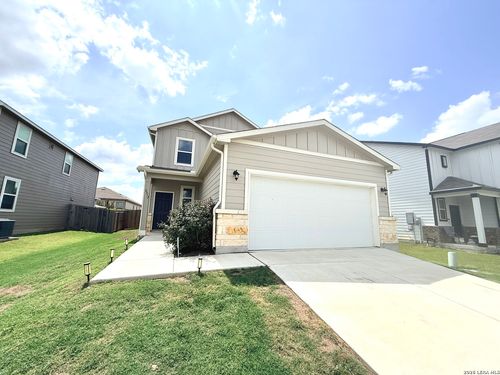 2512 Ayers Dr, Seguin, TX, 78155-2988 | Card Image