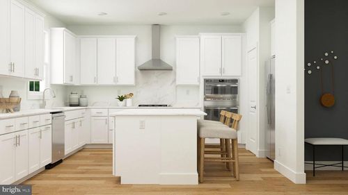 56 John Vanzandt Dr, Titusville, NJ, 08560-2440 | Card Image