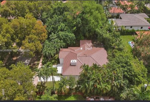 528 Sevilla Ave, Coral Gables, FL, 33134-5715 | Card Image