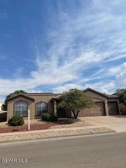 13574 Emerald Falls Dr, Horizon City, TX, 79928-6590 | Card Image