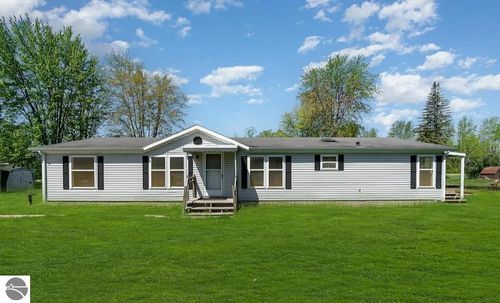 358 Twin Lake Rd, Beaverton, MI, 48612-8527 | Card Image