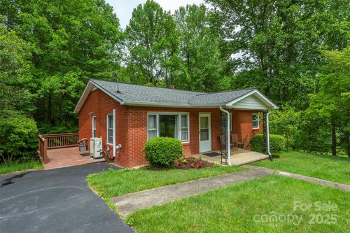 1788 Blue Rock Rd, Burnsville, NC, 28714-9284 | Card Image
