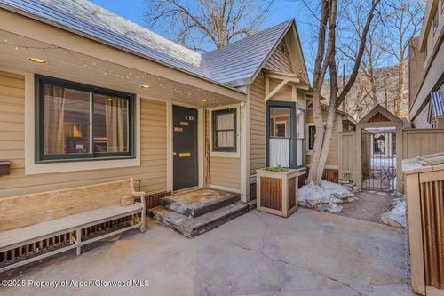 726728 Blake Ave, Glenwood Springs, CO, 81601-3422 | Card Image