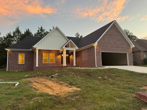 3223 Sugar Creek Dr, Searcy, AR, 72143-8598 | Card Image