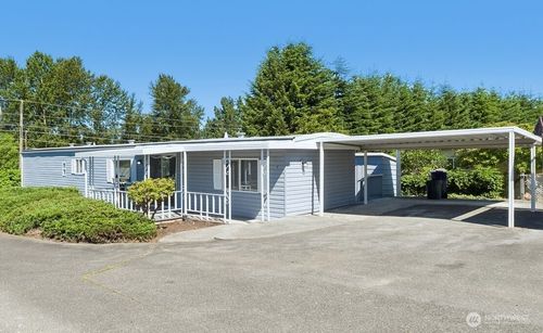 210-1415 84th St Se, Everett, WA, 98208-2103 | Card Image