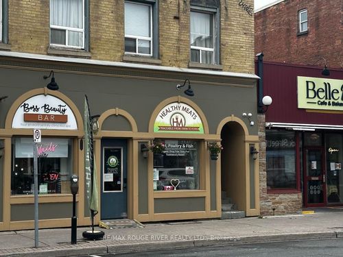 121 Brock St N, Whitby, ON, L1N4H3 | Card Image