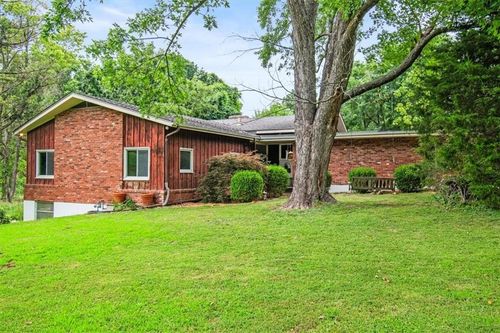 11806 E 39th St S, Independence, MO, 64052-2509 | Card Image