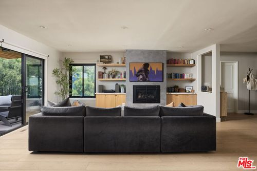 3731 Blue Canyon Dr, Studio City, CA, 91604-3802 | Card Image