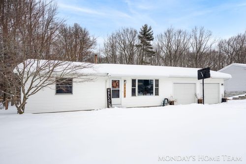 16313 Taft Rd, Spring Lake, MI, 49456-1017 | Card Image
