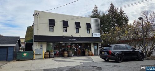 1666 Bergen Blvd, Fort Lee, NJ, 07024-2184 | Card Image