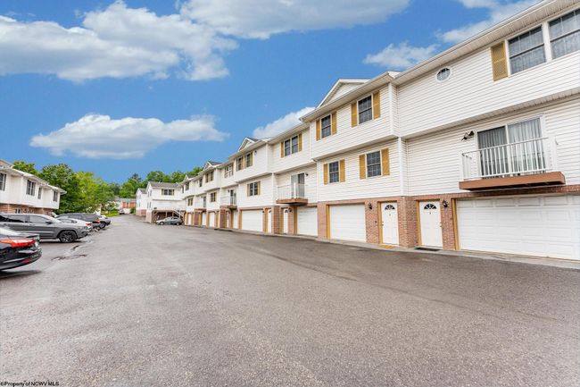 APT-4 - 1339 Riddle Ave, Townhouse with 2 bedrooms, 3 bathrooms and 3 parking in Morgantown WV | Image 33
