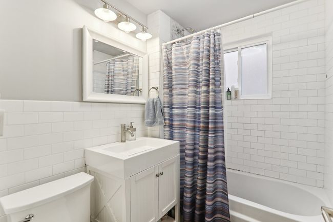 3617 N Whipple St, Home with 6 bedrooms, 2 bathrooms and 2 parking in CHICAGO IL | Image 15