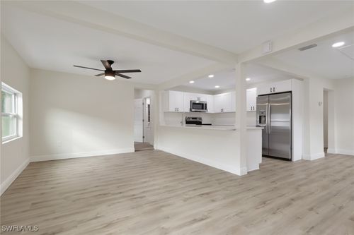 26630 Noble Ln, BONITA SPRINGS, FL, 34135-5105 | Card Image