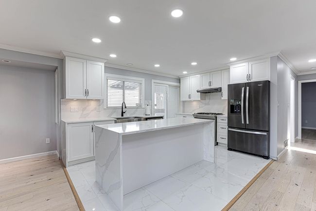 1257 Nestor St, House other with 6 bedrooms, 4 bathrooms and 2 parking in Coquitlam BC | Image 10