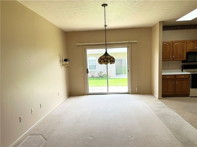 APT-26 - 2750 Iowa Dr, Condo with 2 bedrooms, 2 bathrooms and 2 parking in Lower Burrell PA | Image 5